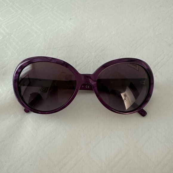 Madonna Dolce and Gabbana Sunglasses - Picture 2 of 5